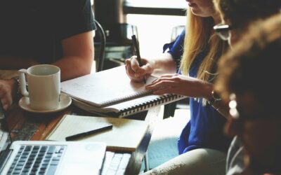 Cláusulas clave en contratos internacionales: por qué el silencio puede jugar en tu contra